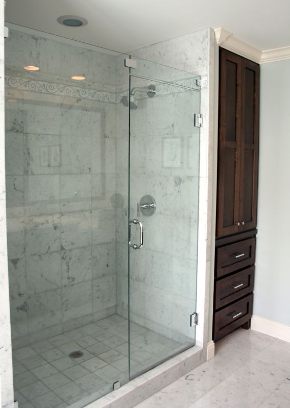 Minimalist Bathroom Shower